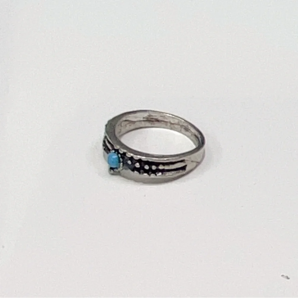 Simple vintage band turquoise faux stone